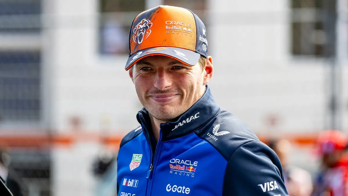 Max V 100 : Max Verstappen Affronte 100 Pilotes Sur Disney+